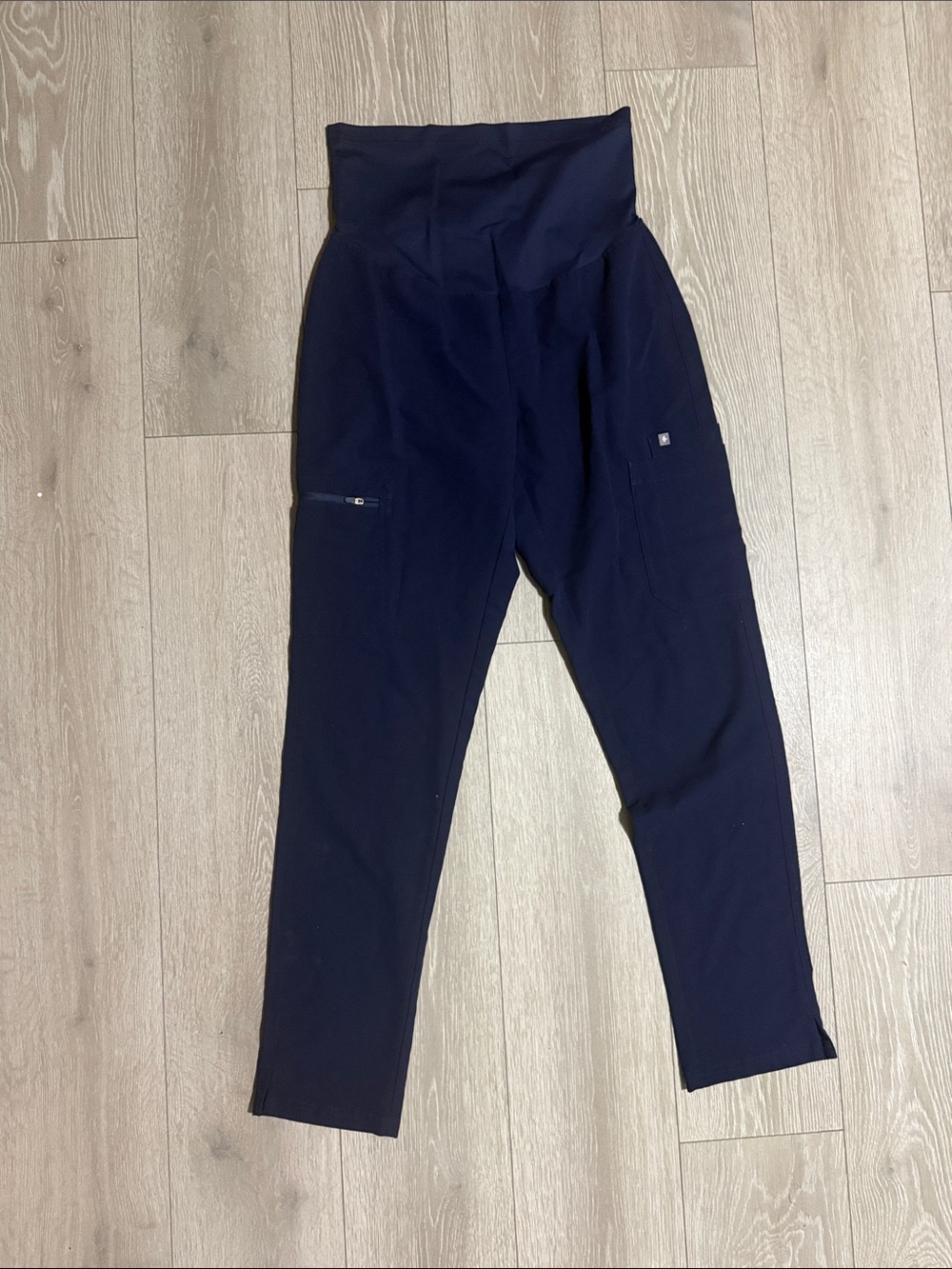 Figs maternity High-Waist Straight-Leg Pants in Navy small tall
